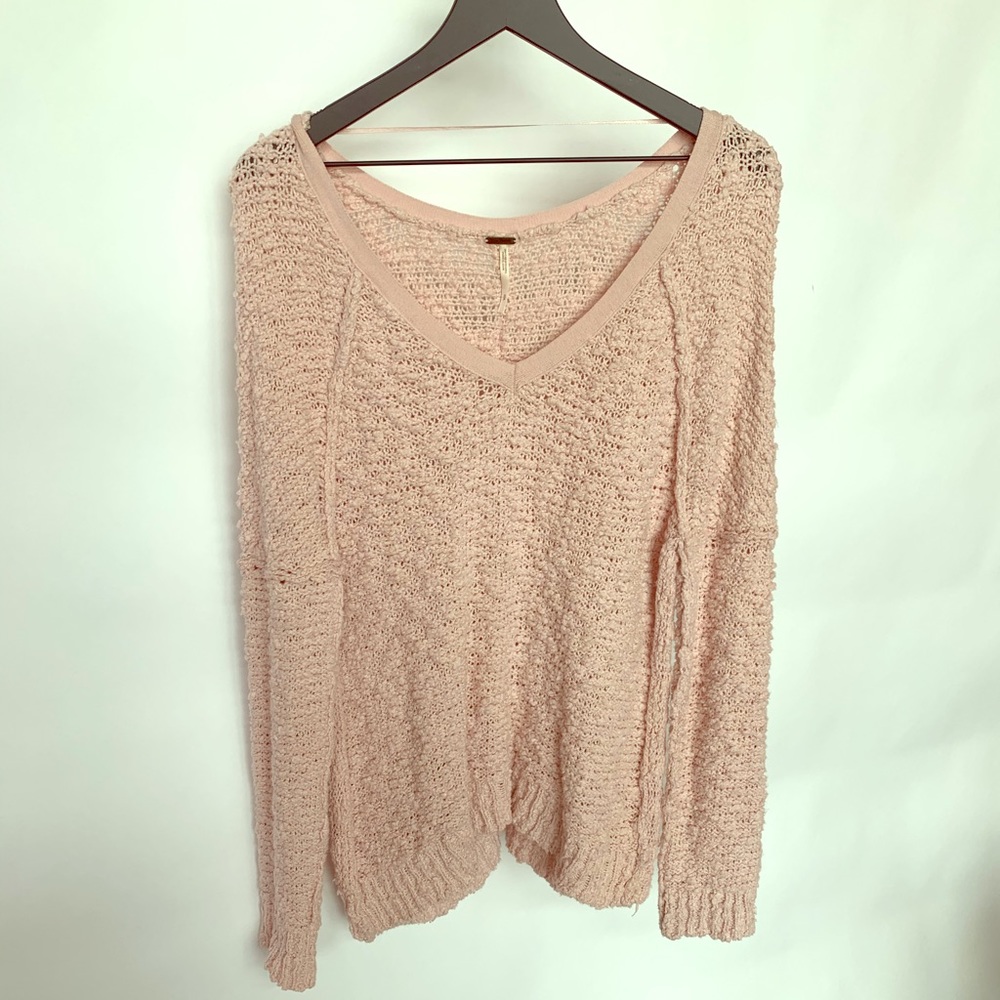 NWOT FREE PEOPLE WOMENS SWEATER SIZE SMALL